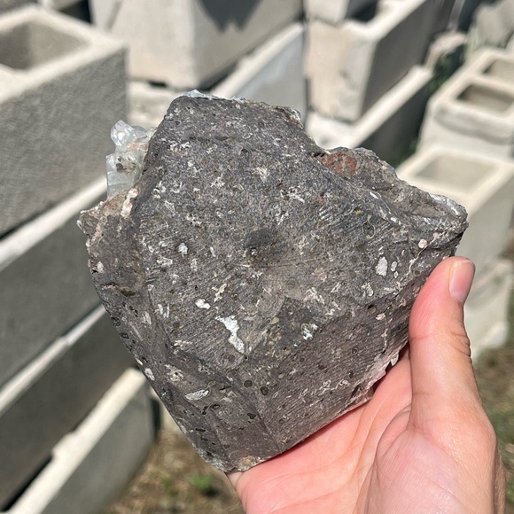 Apophyllite - Picture 2 of 7